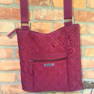 Vera Bradley Hipster Burgundy Wine Purse / Handbag ~ Crossbody